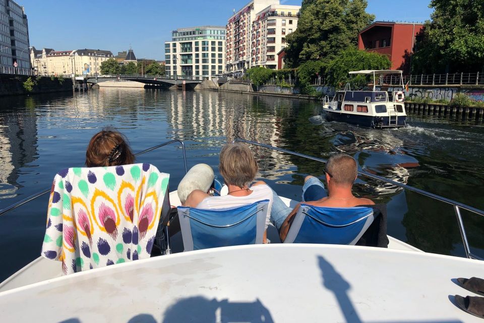 Bootstour regierungsviertel , Foto: Bootstouren-potsdam, Lizenz: Edmond Kelmendi